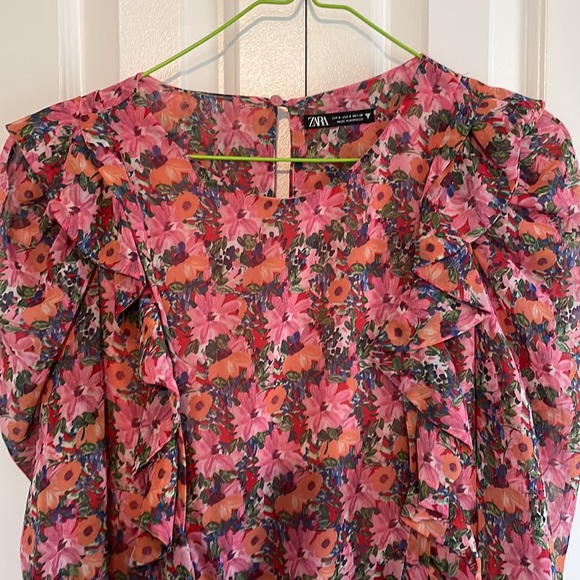 ZARA fantastic floral dress with ruffles like new - Picture 2 of 7